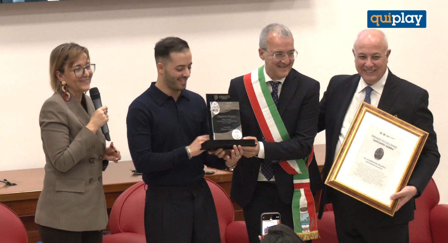 Cosenza: al pilota Ferrari Antonio Fuoco il Premio “Antonio Serra”
