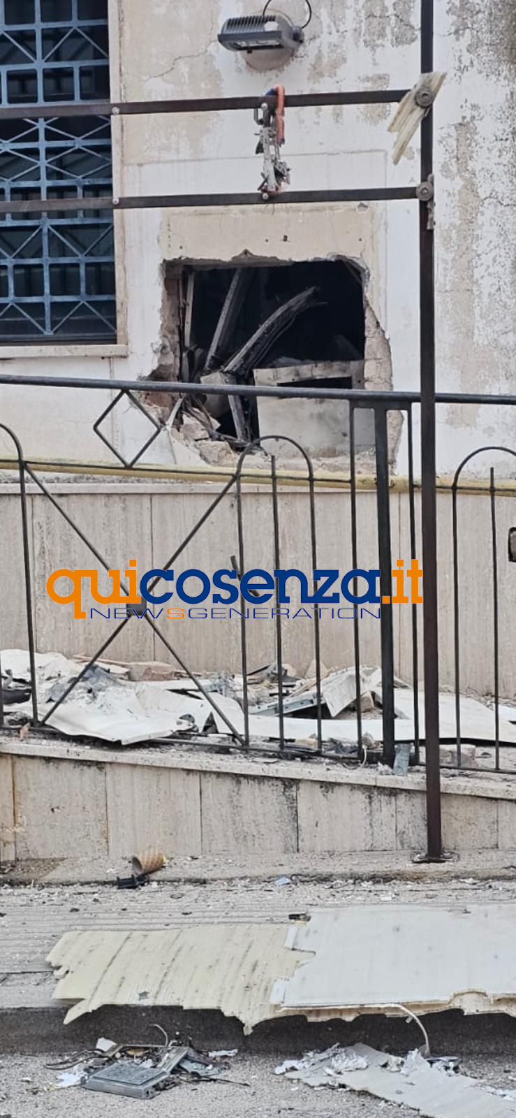 Assalto al Postamat di San Marco Argentano: è il quarto colpo in pochi giorni nel Cosentino 54 postamat san marco assalto poste 04