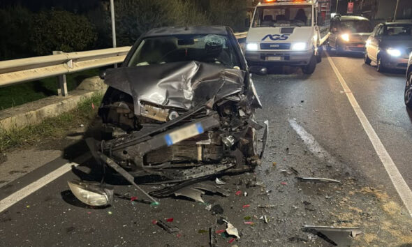 statale 106 incidente località toscano