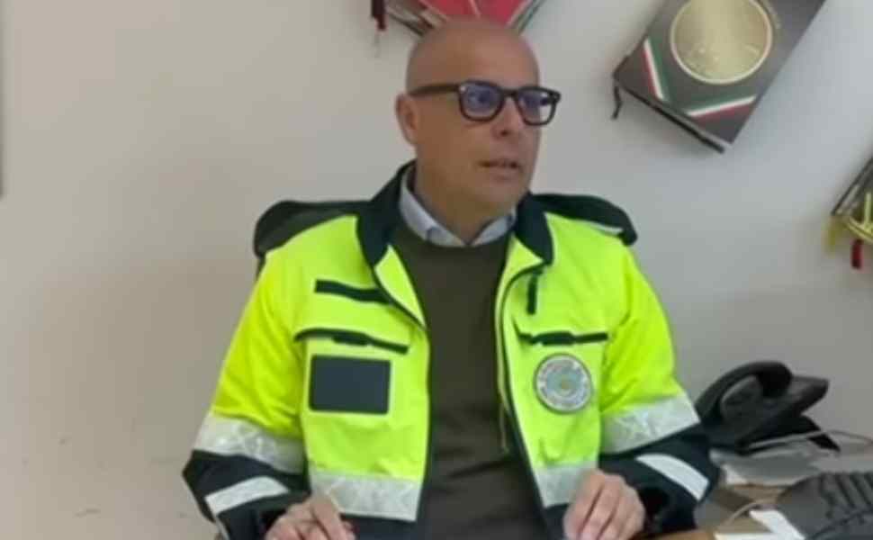 Maltempo, Calabria in ginocchio: lungomare collassati, massi sulla SS 106 e porto fermo 53 Maltempo Calabria