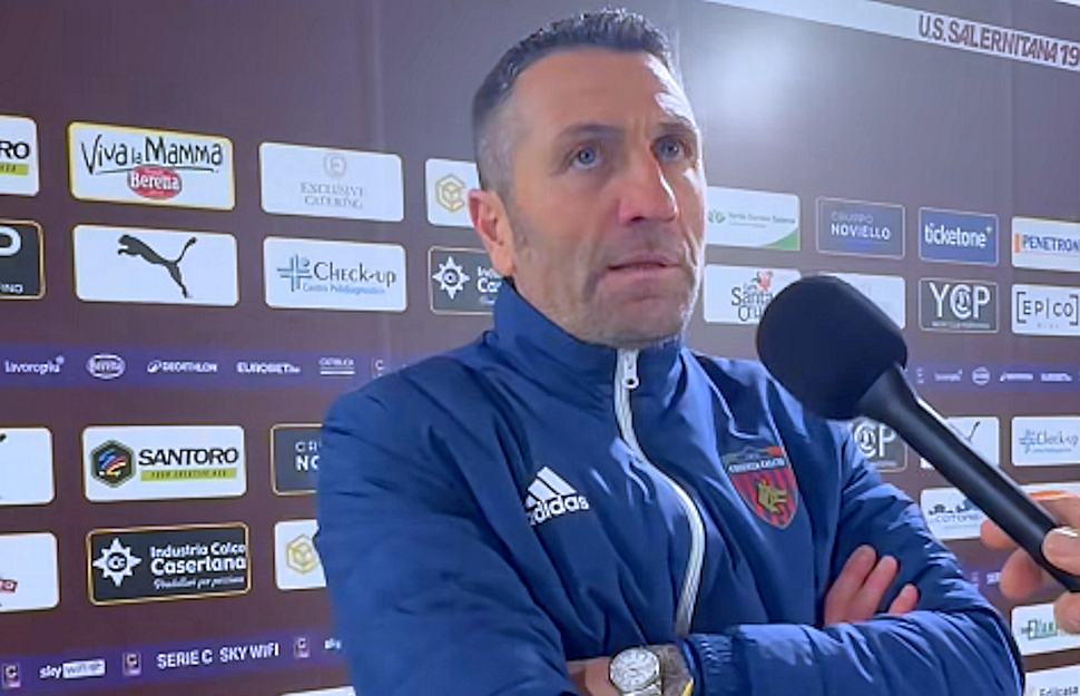 Cosenza Calcio, Buscè elogia i suoi ragazzi: “partita di categoria superiore. Questa è la strada giusta” 51 Antonio Buscè Tecnico Cosenza Calcio