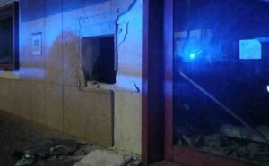 Nuovo assalto all'Atm in Calabria: è il quinto colpo. Bottino da 200mila euro 52 Assalto Atm Decollatura 4