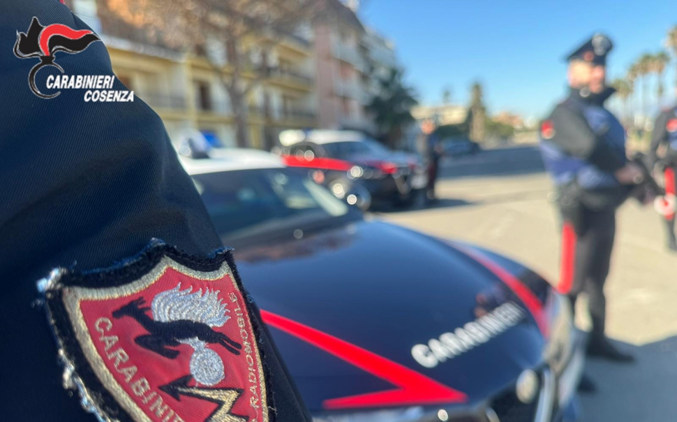 Pistola clandestina pronta all’uso nascosta in una canna fumaria: in carcere 23enne cosentino 51 Carabinieri Cosenza