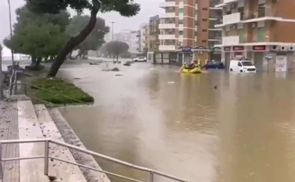 Ciclone Harry quartiere Lido Catanzaro 01 imprese
