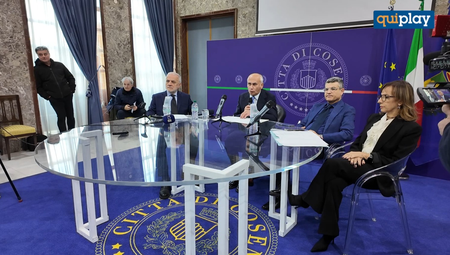 Cosenza: nuova giunta, Caruso consolida l’intesa con la maggioranze del Partito Democratico