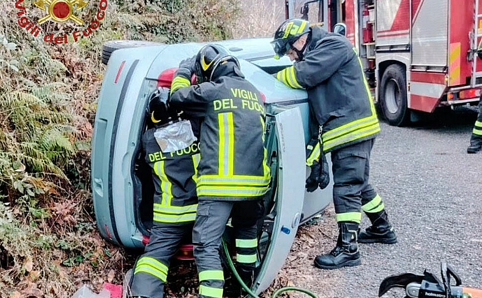 Fiat Punto incidente Carpanzano