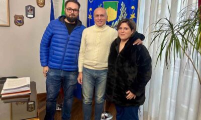 Franz-Caruso-sindaco-cosenza-ed-i-genitori-di-leonardo