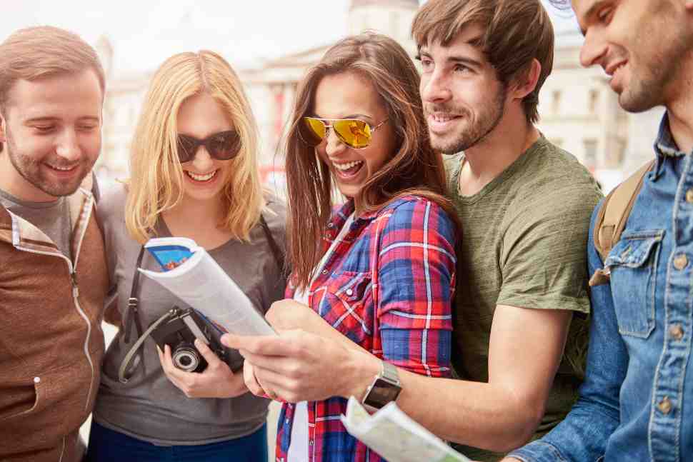Carta Valore Cultura, arriva il nuovo bonus per i giovani: come funziona e chi può riceverlo 52 Carta Valore Cultura