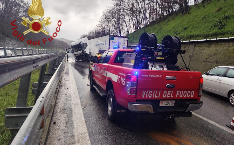 Incidente A2 Tir Rogliano e Cosenza