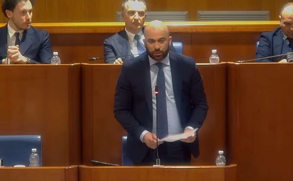 Intelligenza Artificiale: via libera alla legge regionale, sperimentazione in sanità per ridurre le liste d’attesa 51 Intelligenza Artificiale consiglio regionale sanita - Pierluigi Caputo