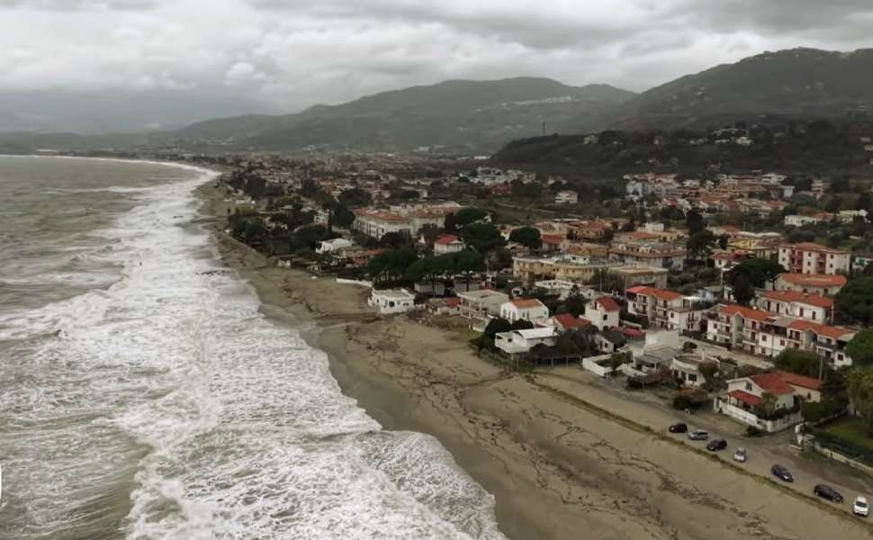 Maltempo devastante, danni del ciclone Harry: «subito un fondo straordinario, Comuni lasciati soli» 53 Maltempo ciclone Harry calabria 02