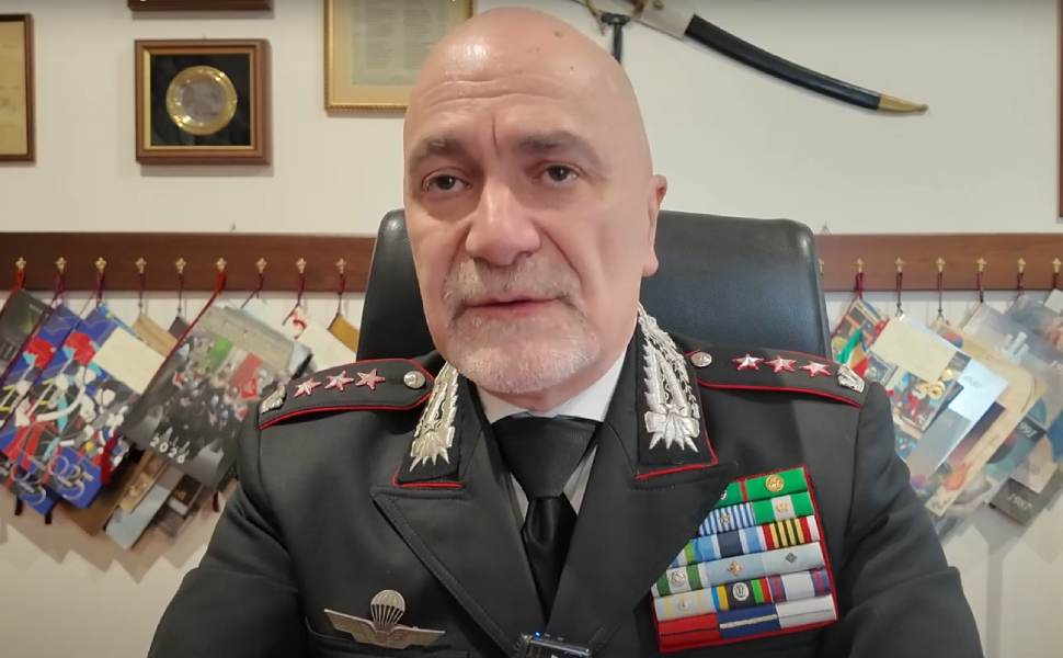 Cosenza: truffe agli anziani, i consigli del colonnello Mommo «usate la parola d’ordine» 52 Mommo - Truffe agli anziani