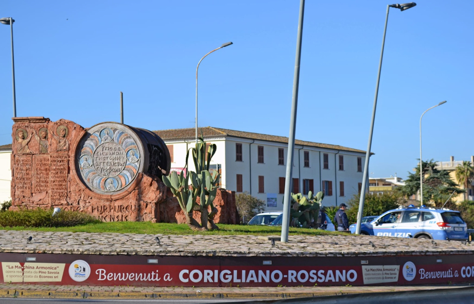 Spedizione punitiva in un bar del cosentino: grave un uomo pestato a sangue. Arrestate 2 persone 52 Polizia Corigliano Rossano - Spedizione punitiva in un bar del cosentino