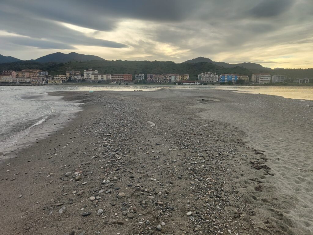 "Porto di Cariati nel caos": Lampare denuncia insabbiamento e spreco di fondi pubblici 52 porto cariati