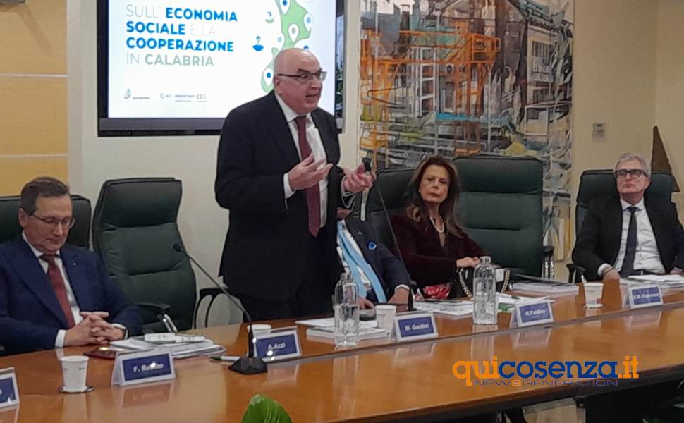 Rapporto economia sociale in Calabria Maurizio Gardini presidente nazionale ConfCoop