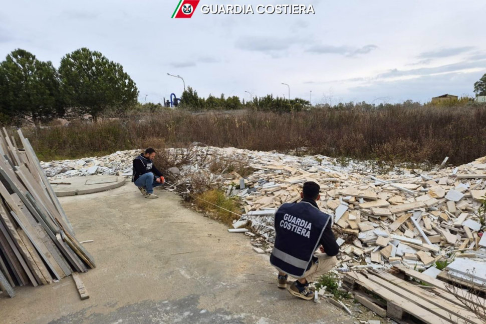 Maxi sequestro ambientale in una fabbrica di marmi