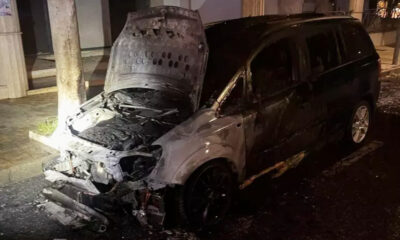 auto fiamme rossano opel zafira