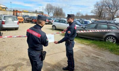 carabinieri carcasse auto sequestro