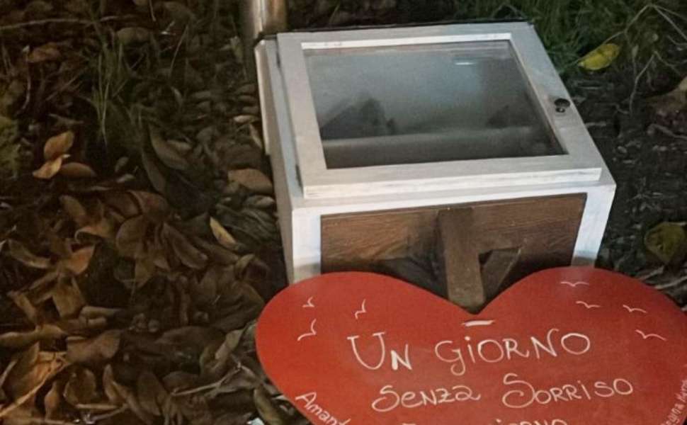 casetta dei libri amantea 01