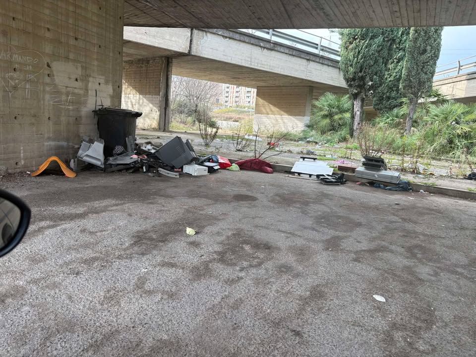 degrado stazione cosenza 2