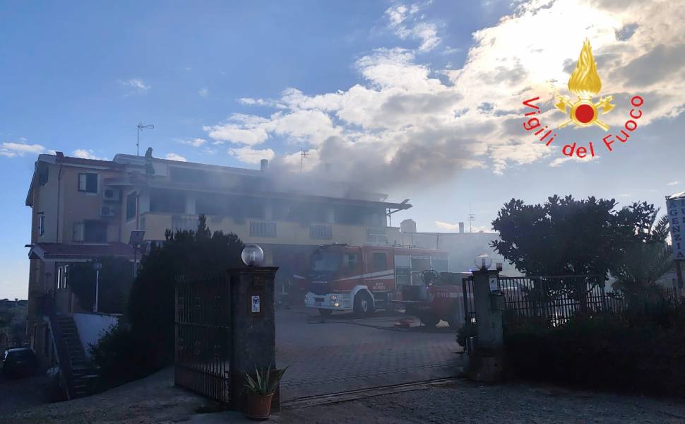 incendio abitazione Sellia Marina 01