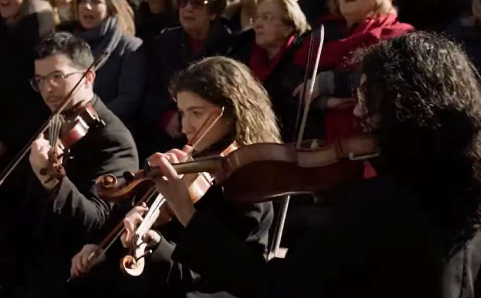 Anche a Cosenza "Tutti cantano Sanremo", ecco il primo spot girato in piazza Kennedy 53 tutti cantano sanremo spot cosenza 03