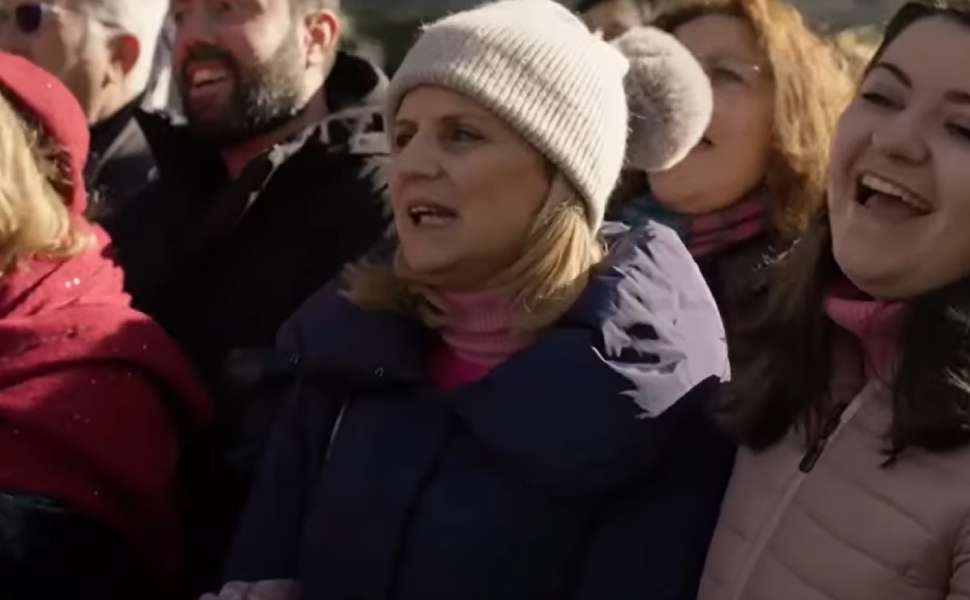 Anche a Cosenza "Tutti cantano Sanremo", ecco il primo spot girato in piazza Kennedy 54 tutti cantano sanremo spot cosenza 04