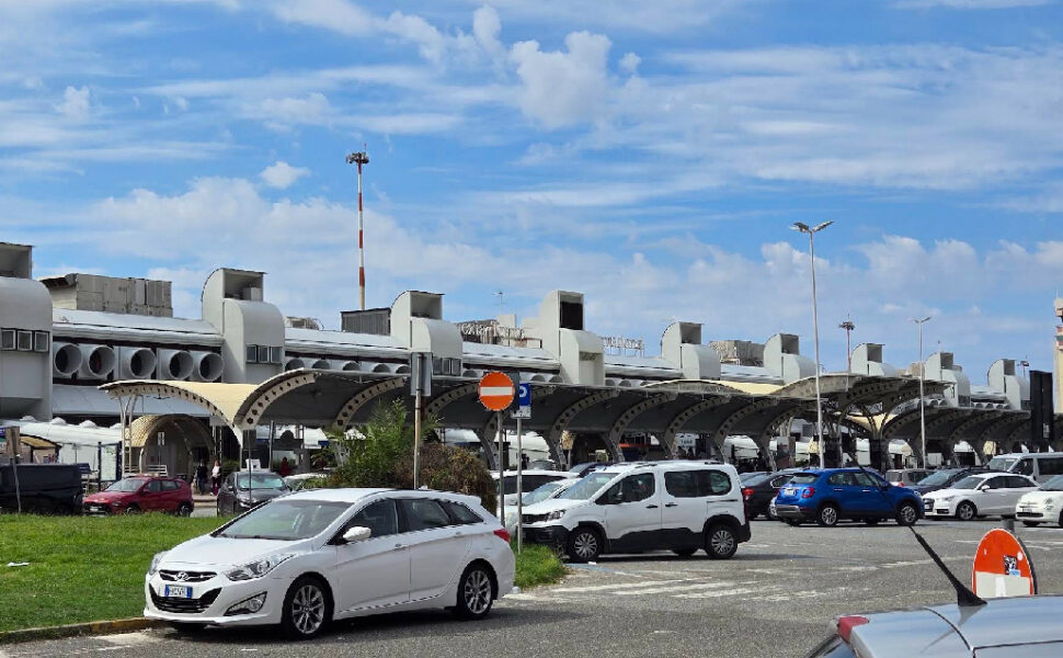 Aeroporto Lamezia Terme auto