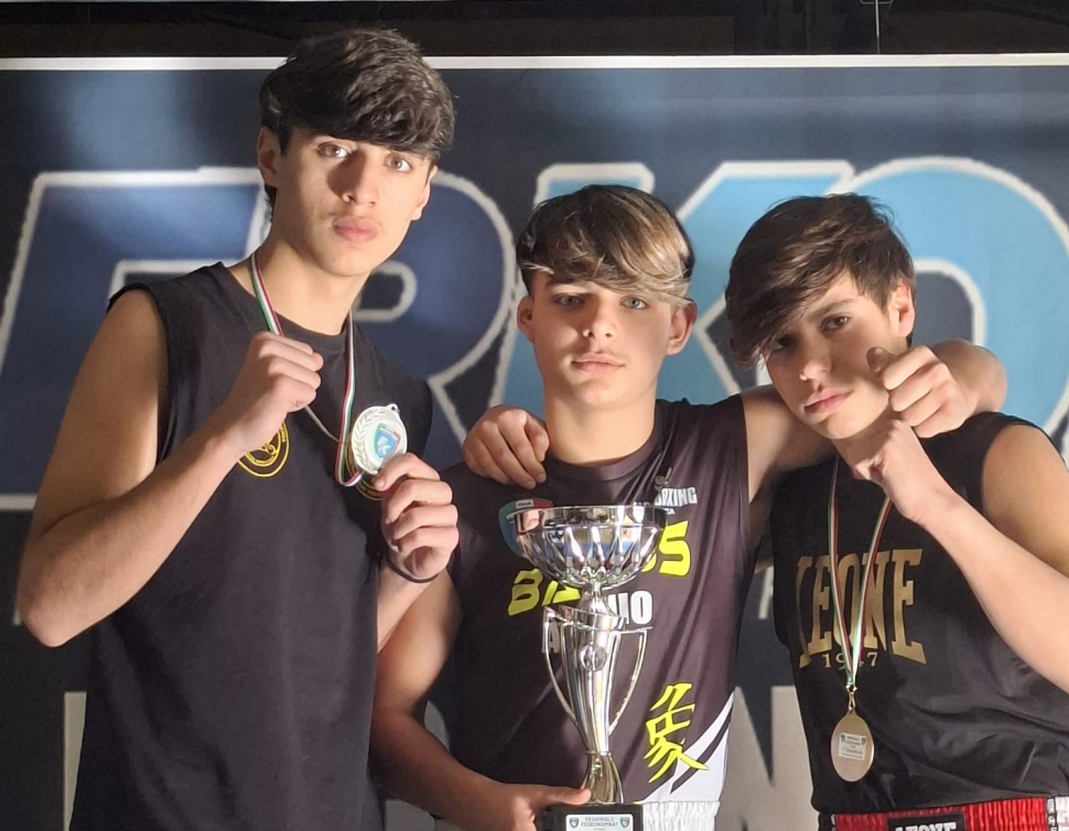 Kickboxing: Antonio Colosimo trionfa a Vibo Valentia. Il talento 13enne vola ai Campionati Italiani di Jesolo 51 Antonio Colosimi Kickboxing: