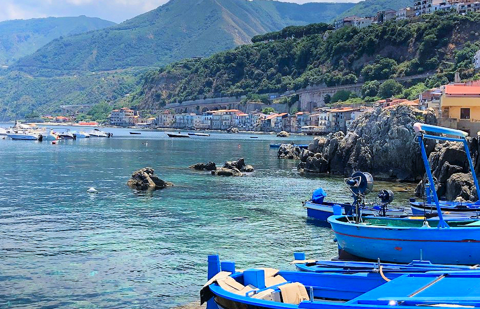 San Valentino 2026 in Calabria: 10 luoghi unici per una fuga d'amore tra alberghi romantici e cucina d’eccellenza 52 Chianalea Scilla