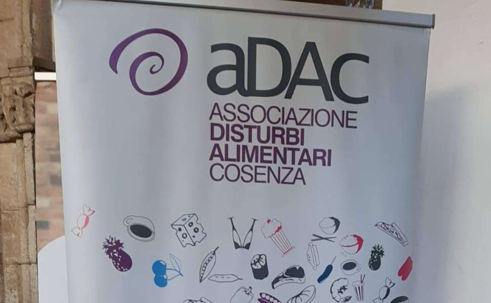 Disturbi alimentari, ADAC accende i riflettori contro il "male invisibile": a Rende "Fiori del deserto" 52 Disturbi alimentari - ADAC Cosenza