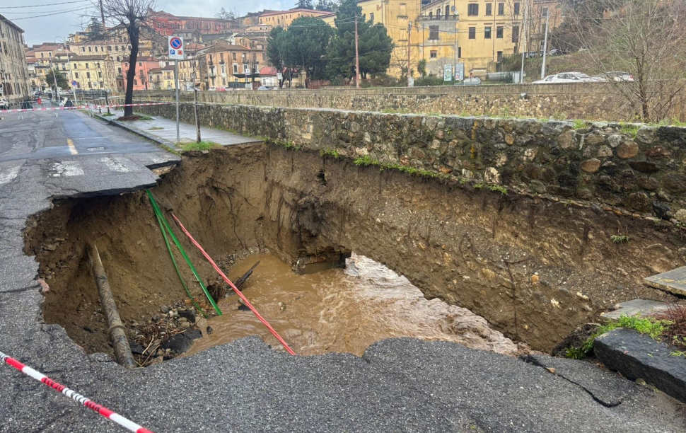 Cosenza: scuole chiuse anche domani 14 febbraio. Prorogata l'ordinanza per allerta meteo 53 Emergenza maltempo Cosenza