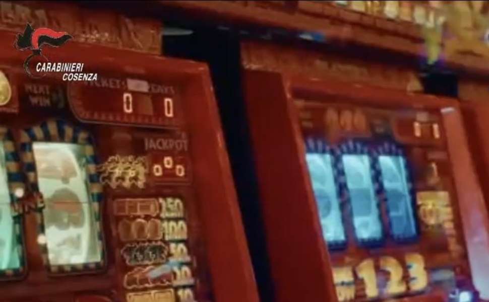 Gioco d'azzardo carabinieri cosenza
