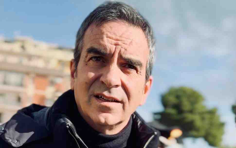 Occhiuto lancia il taxi sanitario: «Al lavoro per offrire assitenza per le cure agli anziani» 51 Taxi sanitario