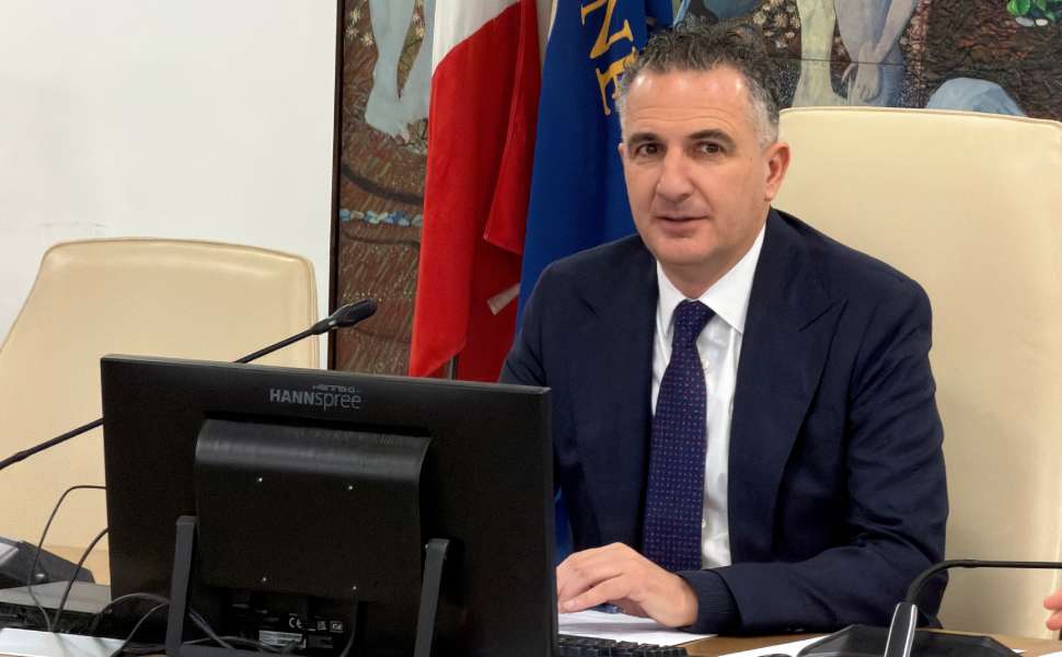 Calabresi nel mondo, Orlandino Greco propone il voto telematico per regionali e comunali 52 Voto Telematico - Orlandino Greco