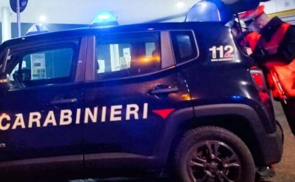 carabinieri controlli stradali coltelli 02