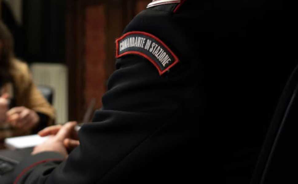 Gravi episodi di violenza contro le donne, tre persone arrestate dai carabinieri 51 carabinieri maltrattamenti violenza domestica