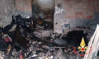 incendio abitazione via margherita pianopoli 01