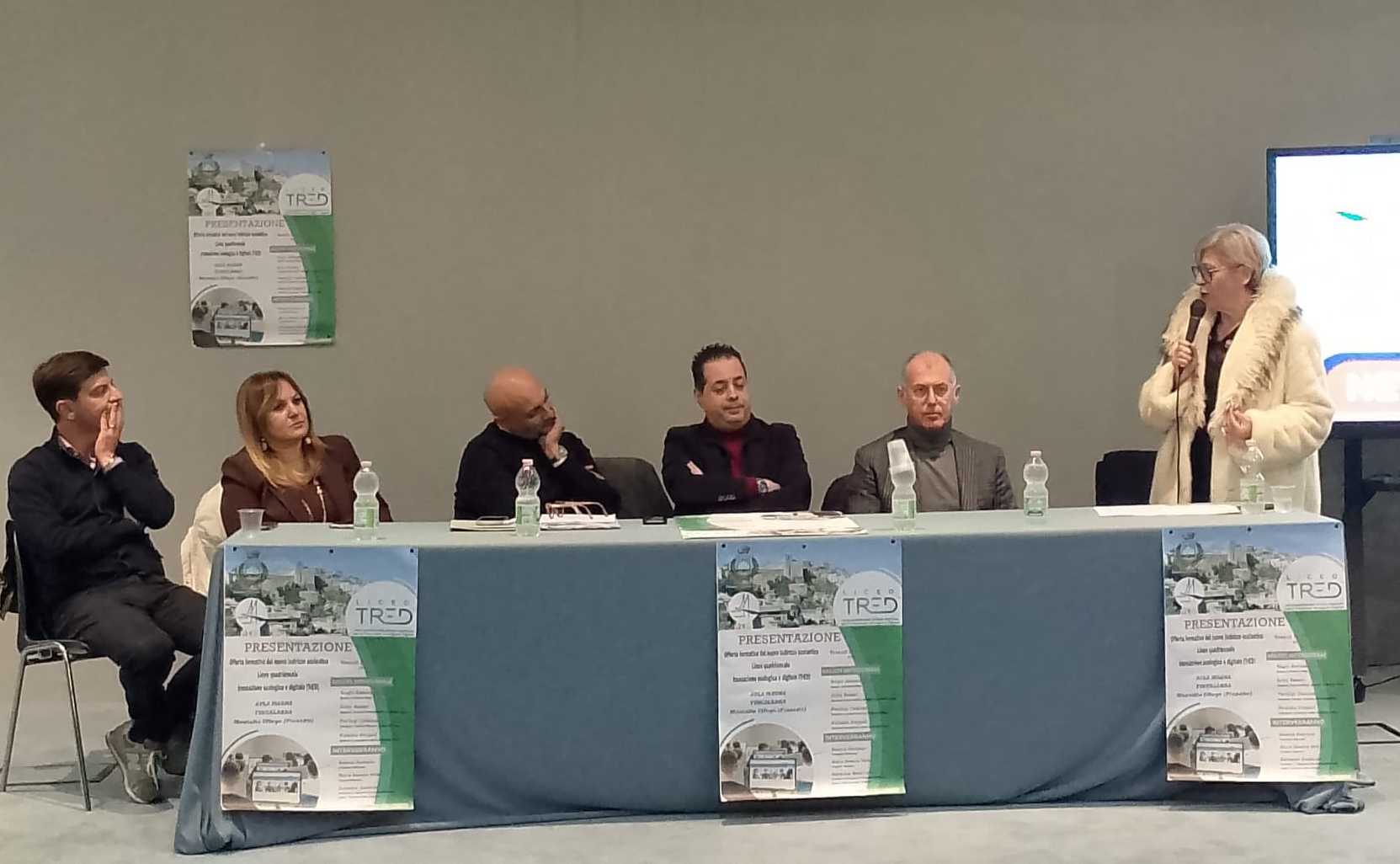 A Montalto nasce il Liceo quadriennale della Transizione Ecologica e Digitale: per guardare al futuro 51 montalto uffugo liceo transizione ecologica digitale 01