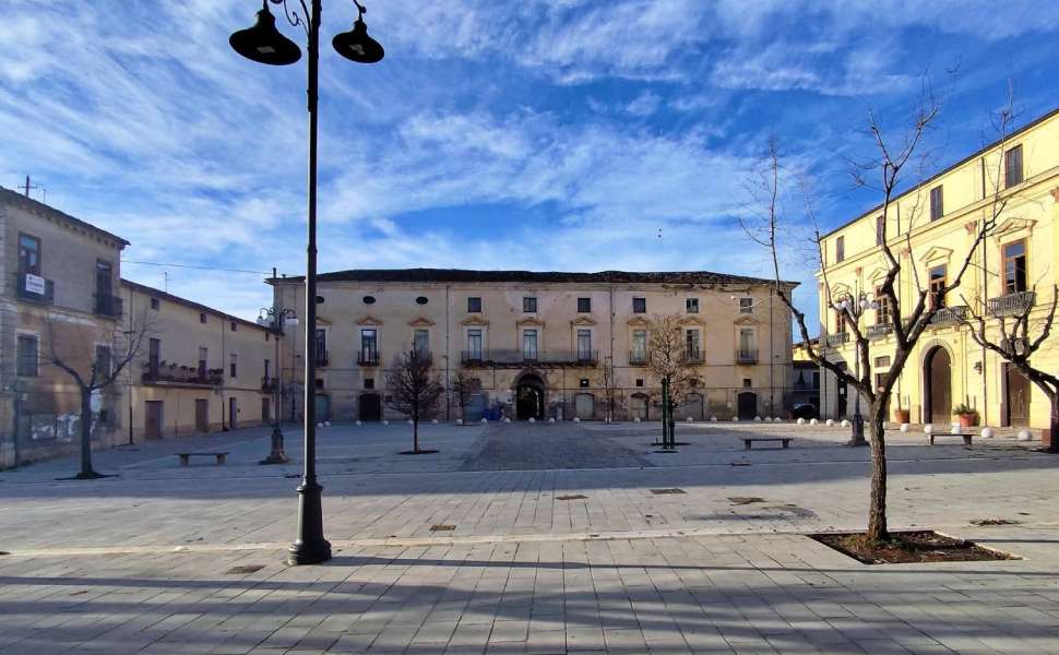 piazza Gallo corso Garibaldi Castrovillari - commercio