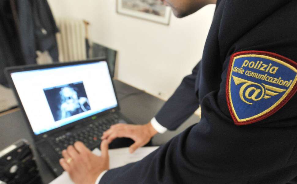 polizia abusi bambini pedopornografia 02