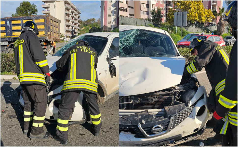 scontro crotone vigili fuoco 01