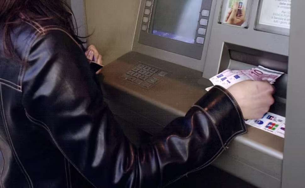 truffa scontrino bancomat