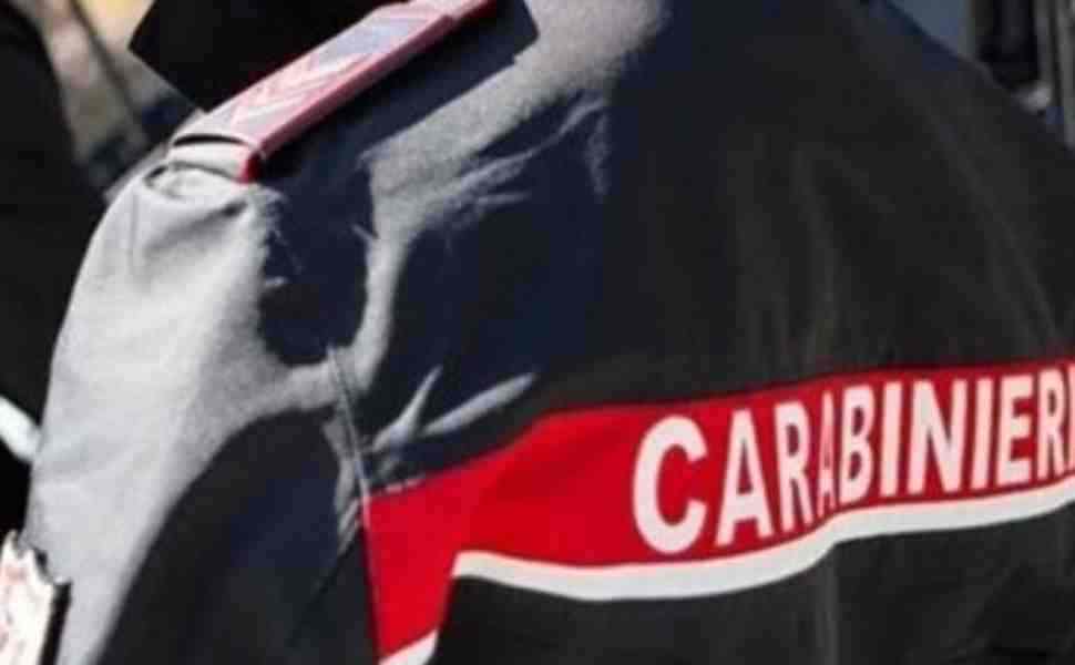 Luzzi, litiga con marito e figlia poi si lancia dal terrazzo: salvata una donna in extremis 52 cantiere navale_sequestrato luzzi