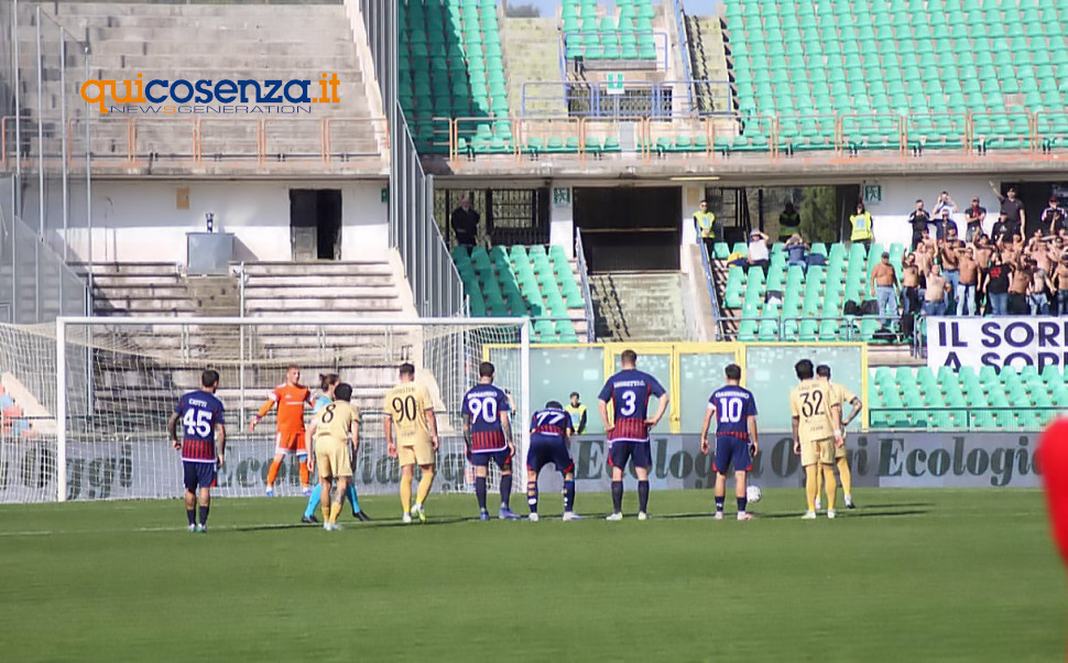 Cosenza Calcio, Buscè elogia la rimonta per 3 a 2 contro il Sorrento: “Vittoria di carattere, ma l’espulsione...” 52 Cosenza Calcio Sorrento3