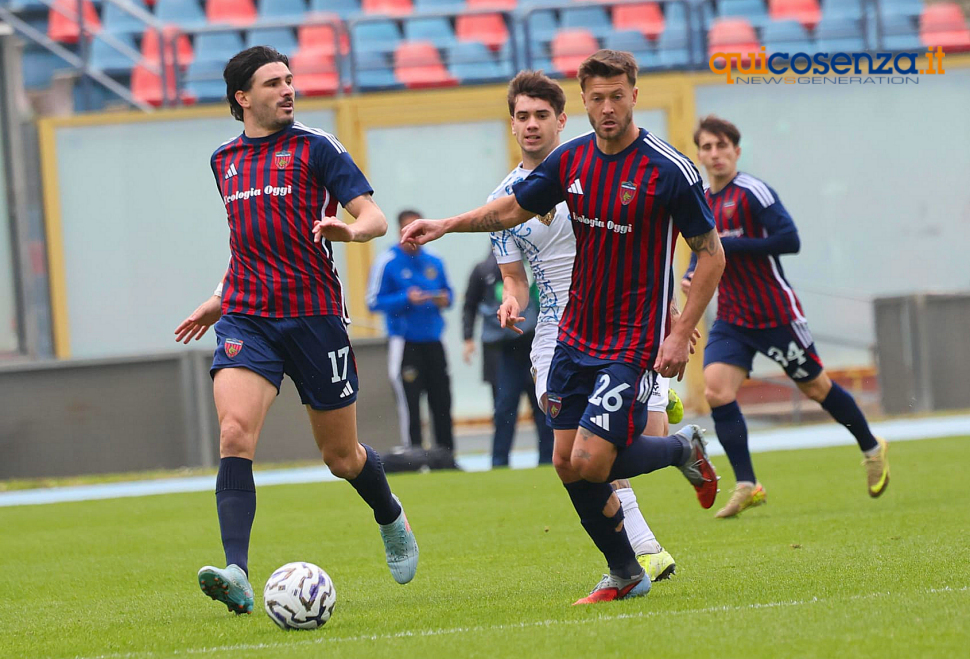 Cosenza-Latina 3-1: super Caporale e Cannavò firmano il sesto sigillo consecutivo al Marulla 52 Cosenza Latina_02