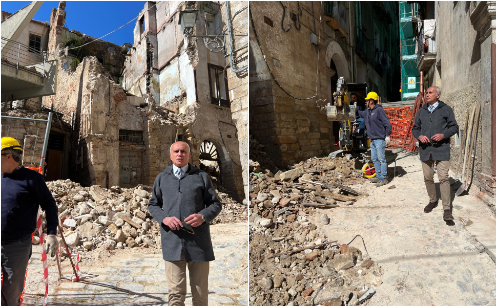 Crollo nel centro storico di Cosenza, nuovo sopralluogo del sindaco: “Si lavora senza sosta” 51 Cosenza-centro-storico-crollo-Caruso