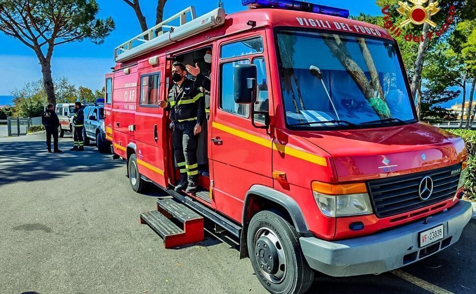 Cropani-Scomparsa-ricerche-vigili-del-Fuoco-foto-repertorio.