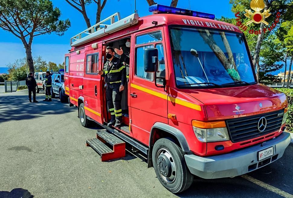 Cropani-Scomparsa-ricerche-vigili-del-Fuoco-foto-repertorio.