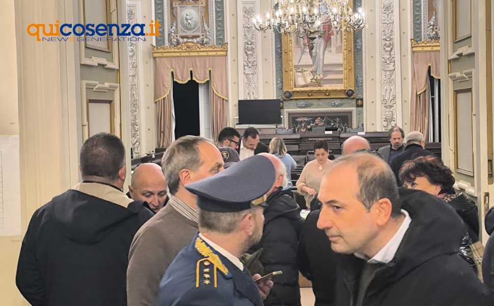Elezioni Provincia di Cosenza, chiuse le urne e al via lo spoglio: Faragalli in vantaggio. Affluenza all’86,2% 52 Elezioni provincia di cosenza seggio urne chiuse 02